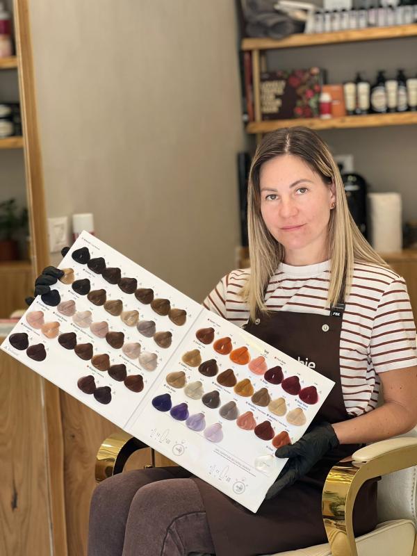 Органическое окрашивание и стрижки