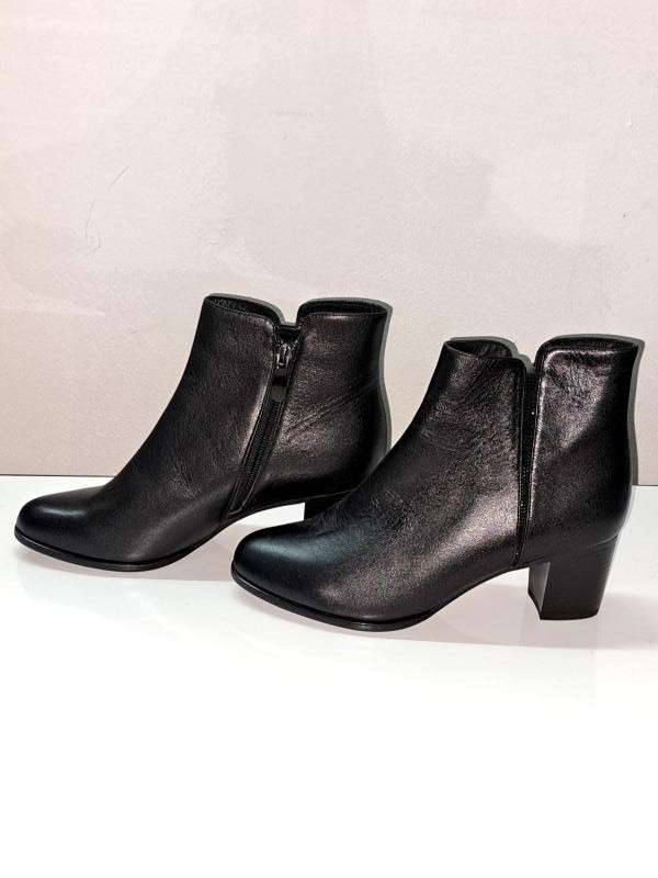 Полуботинки.