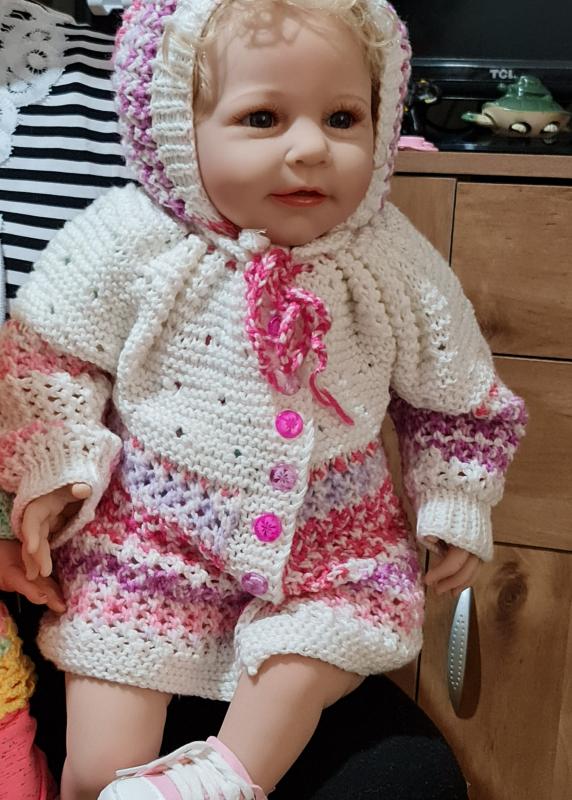 Вязанная кофточка