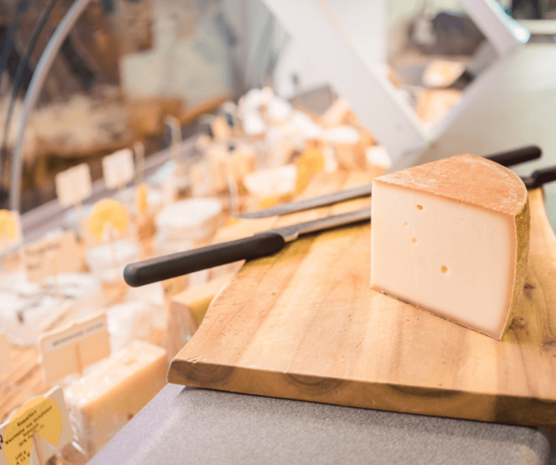 Сотрудники в супермаркет