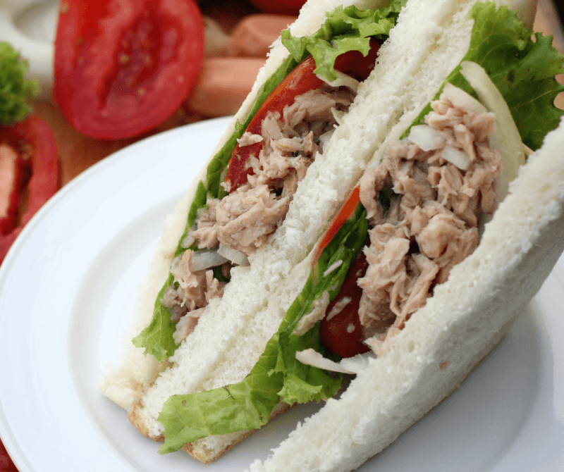 РАБОТНИК НА кухню