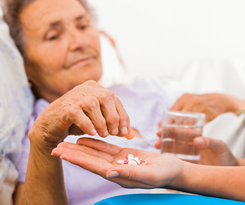 СОТРУДНИКИ в Дома престарелых