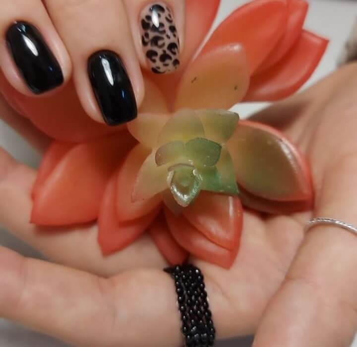 Ногтевой сервис, маникюр, педикюр, медицинский педикюр.