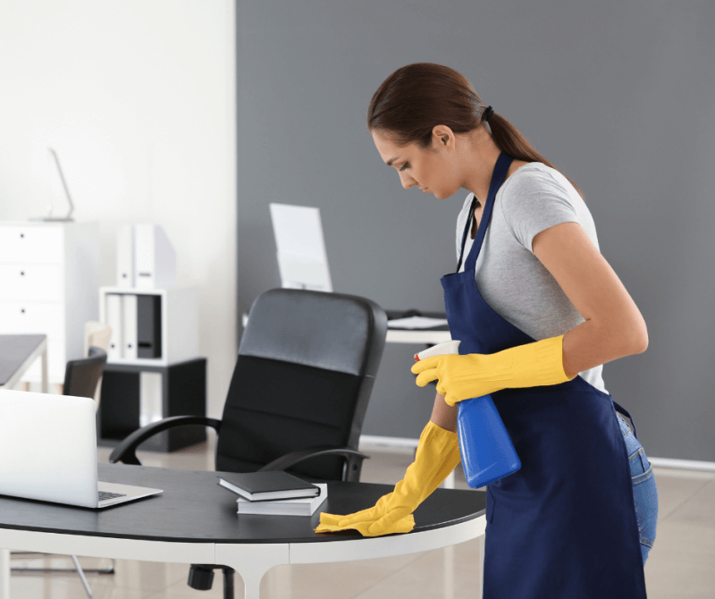 Требуются РАБОТНИЦЫ/КИ ПО УБОРКЕ