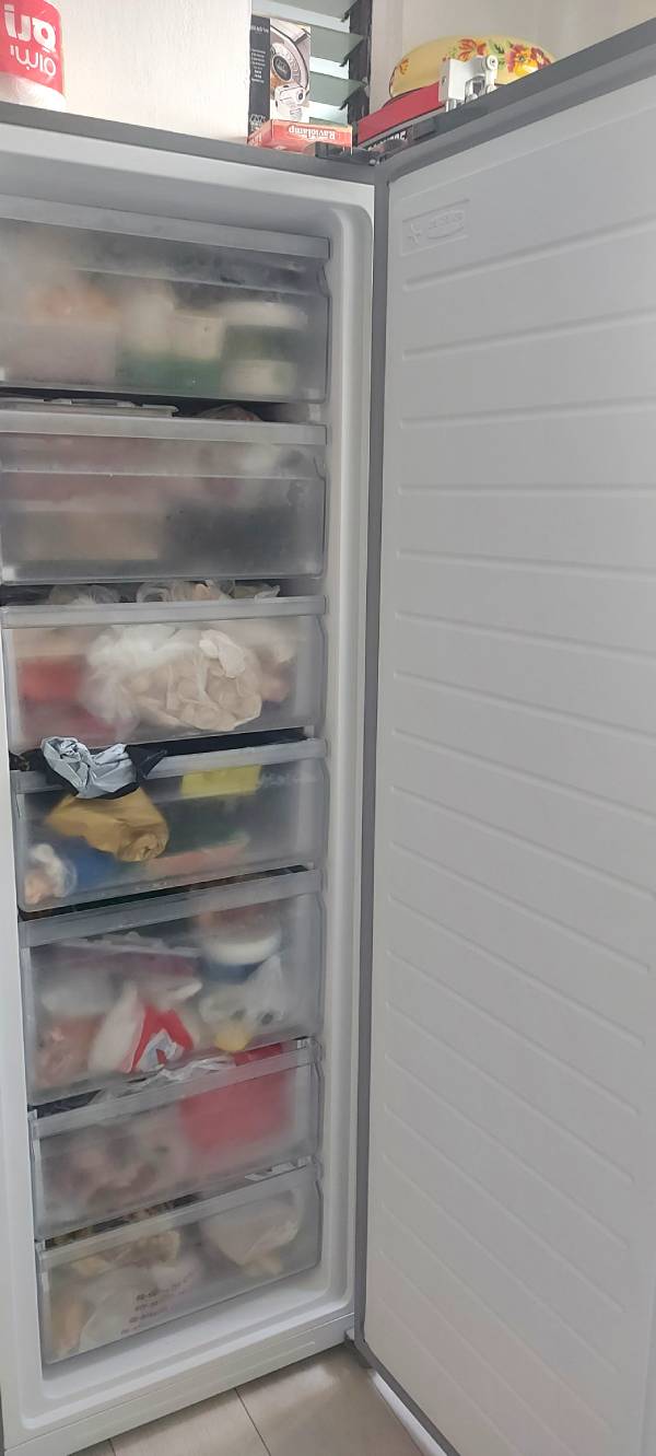 Холодильник / морозилтная камера MIDEA