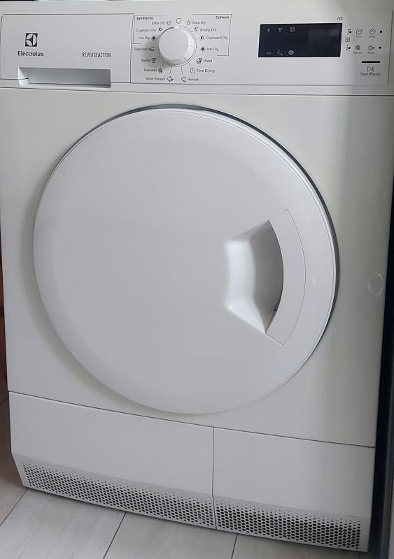 Сушилка ELECTROLUX REVERSEACTION