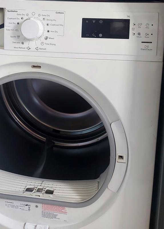 Сушилка ELECTROLUX REVERSEACTION