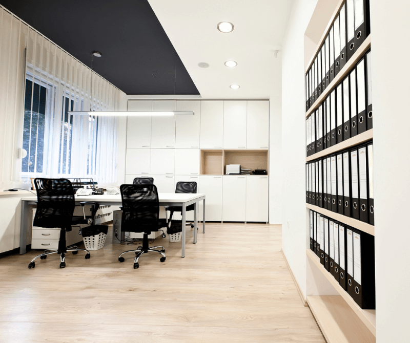 РАБОТНИКИ/ЦЫ ПО УБОРКЕ и РАБОТНИКИ ДЛЯ ОЧИСТКИ СОЛНЕЧНЫХ БАТАРЕЙ