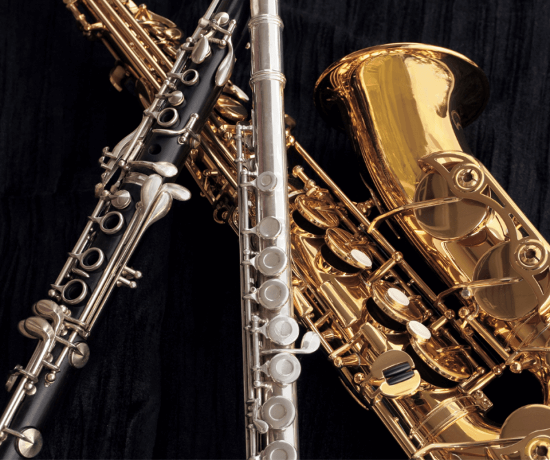 СПЕЦИАЛИСТ С ОПЫТОМ РЕМОНТА ДУХОВЫХ ИНСТРУМЕНТОВ