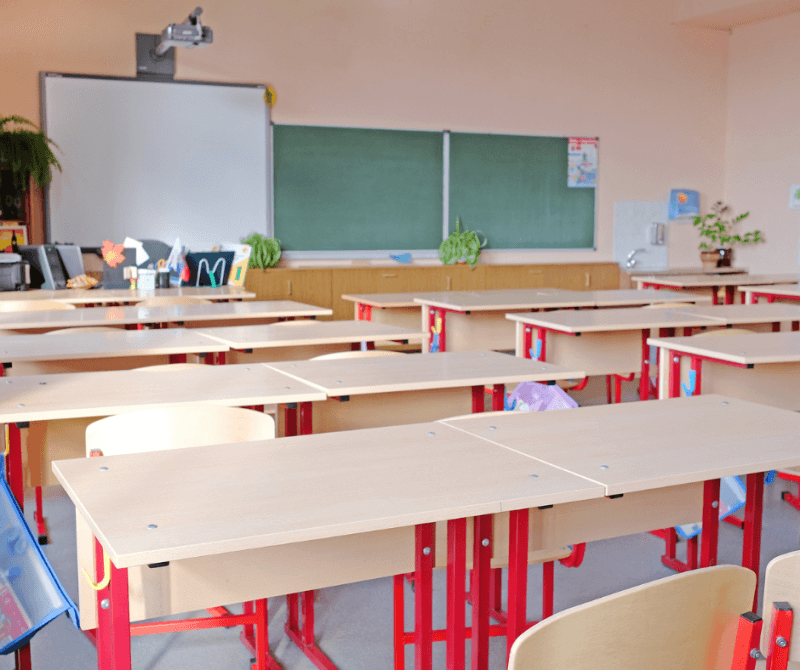 Работницы/ки на уборку школ