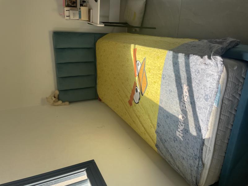 Односпальная кровать